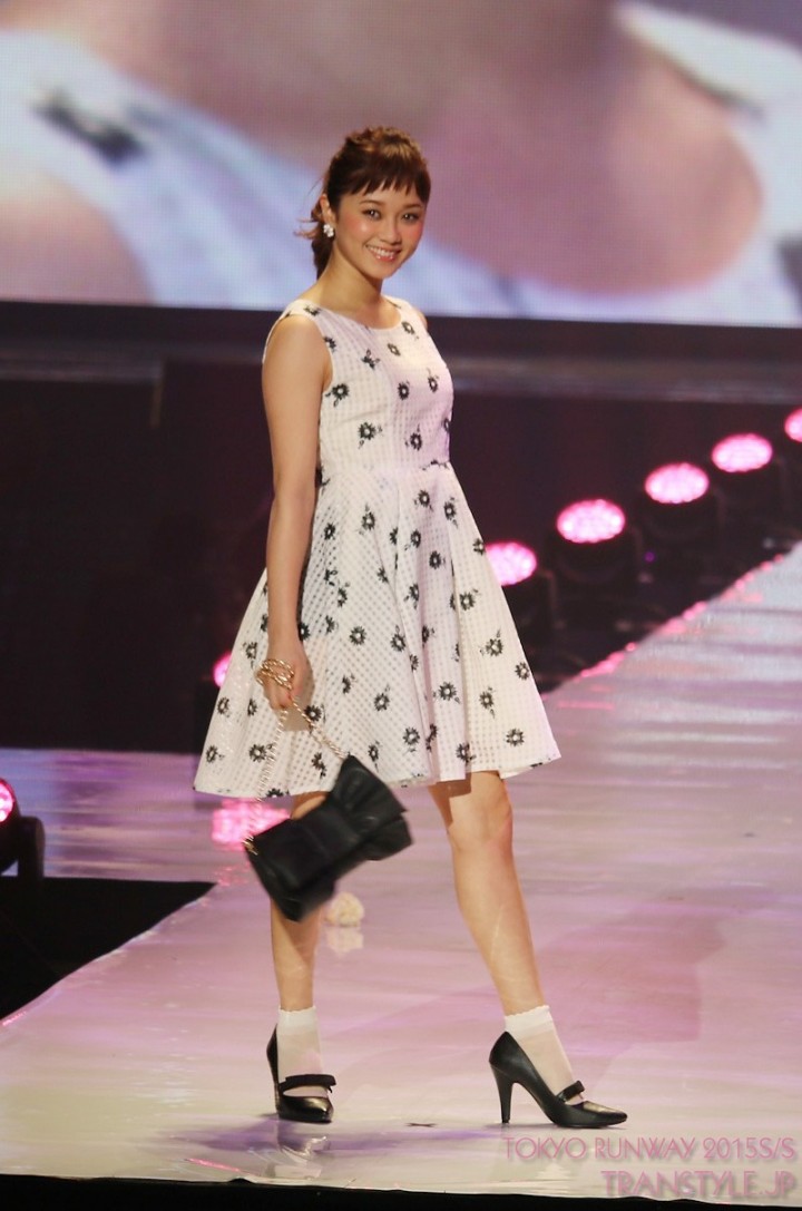 TOKYORUNWAY2015SS-050